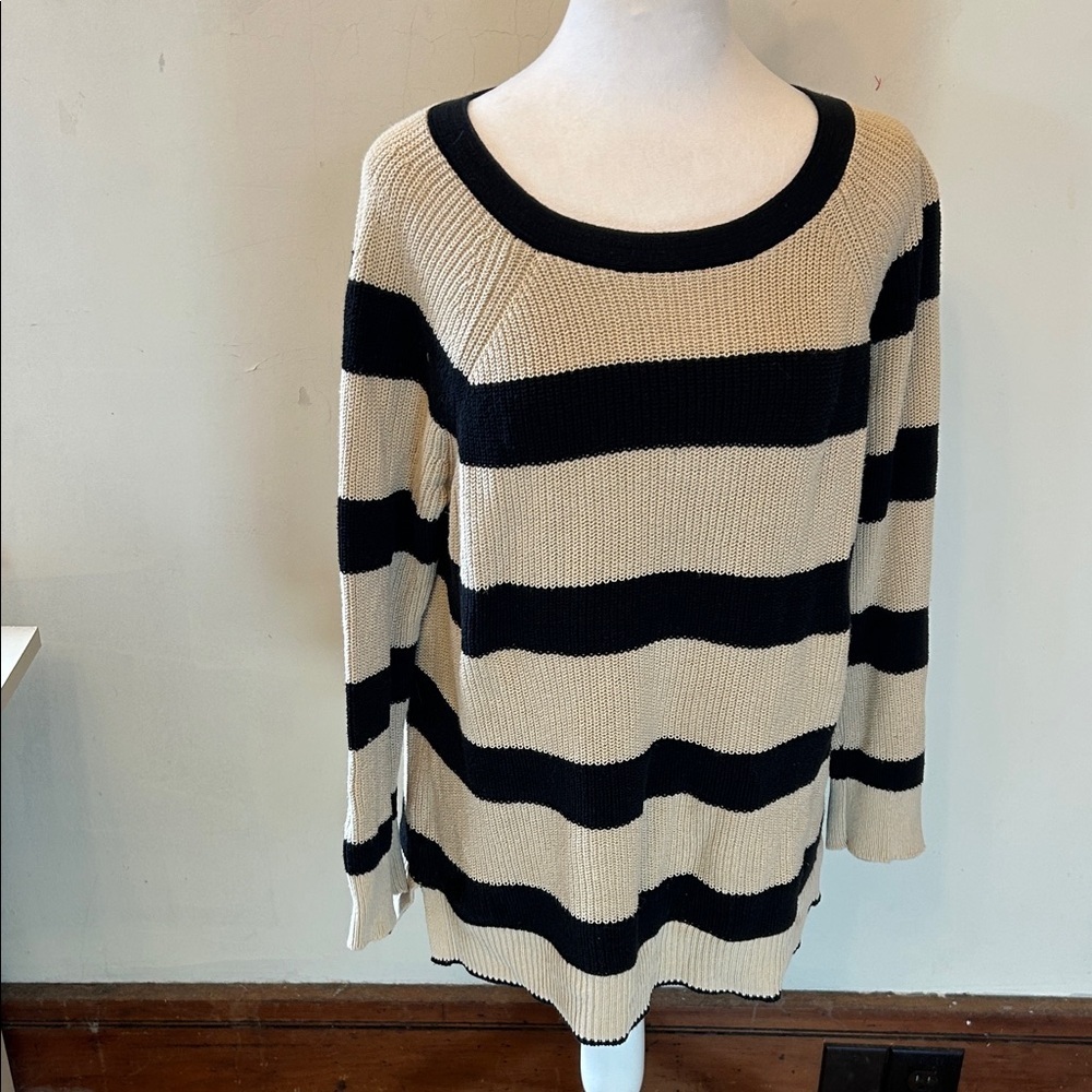 LOFT Black and Cream Striped Sweater Size L EUC